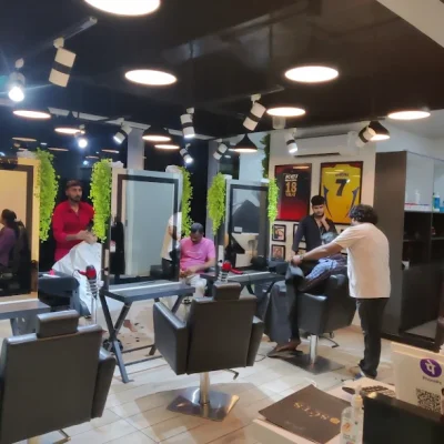 Sets Unisex Salon